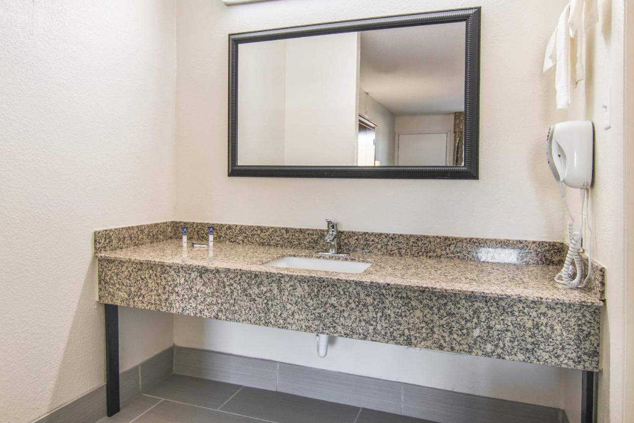 Americas Best Value Inn Perry Exterior foto