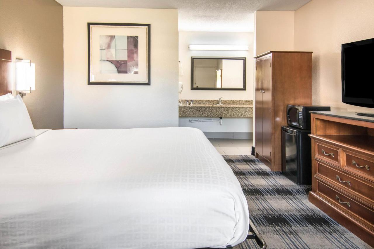 Americas Best Value Inn Perry Exterior foto